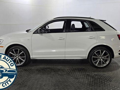 Used 2018 Audi Q3 2.0T Premium Plus w/ S Line Competition Package AWD/4WD image 4