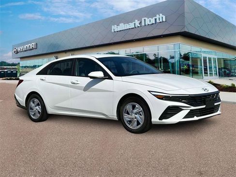 New 2025 Hyundai Elantra SE w/ Cargo Package image 10