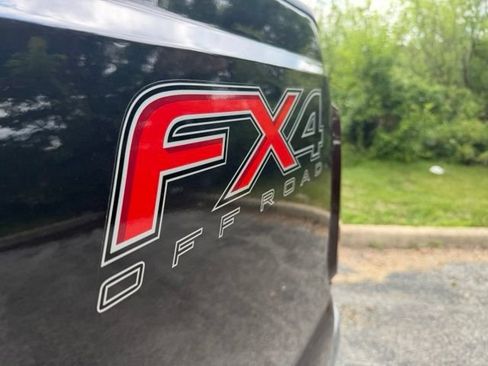 Used 2015 Ford F250 Lariat w/ Chrome Package AWD/4WD image 11