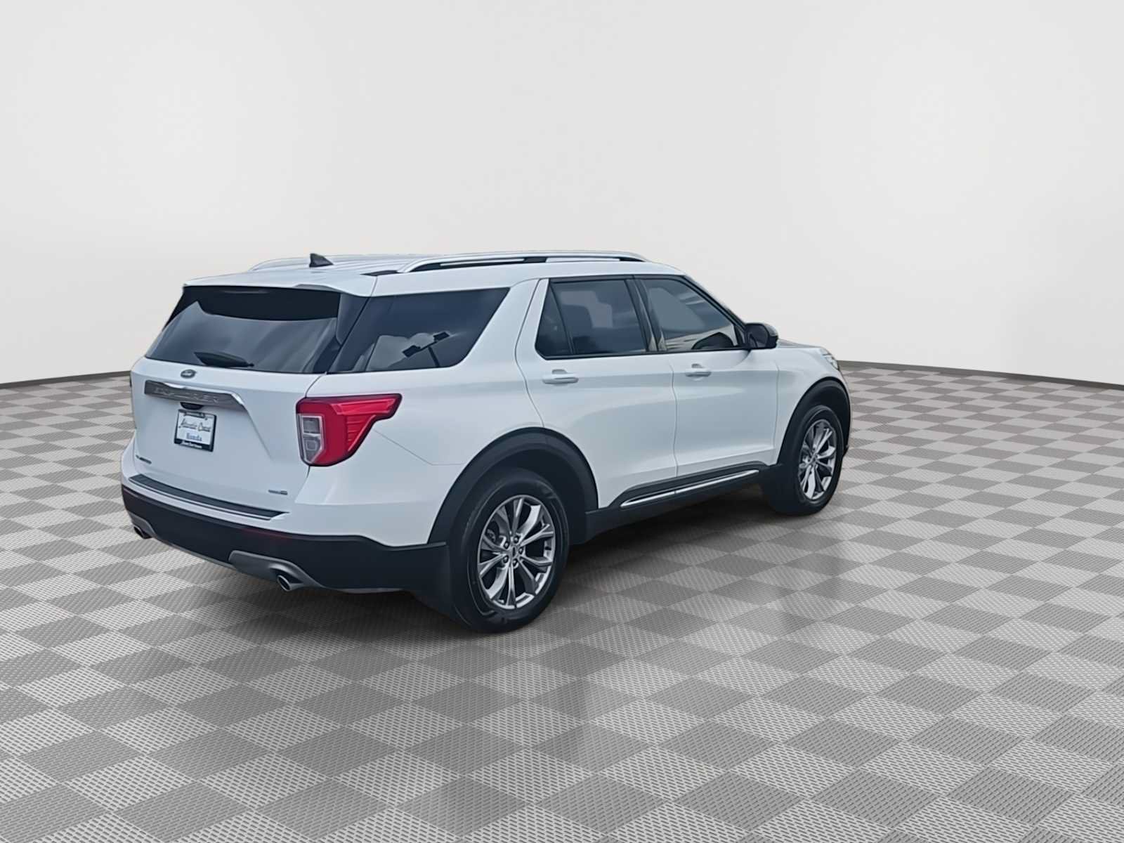 Used 2022 Ford Explorer Limited AWD/4WD image 8