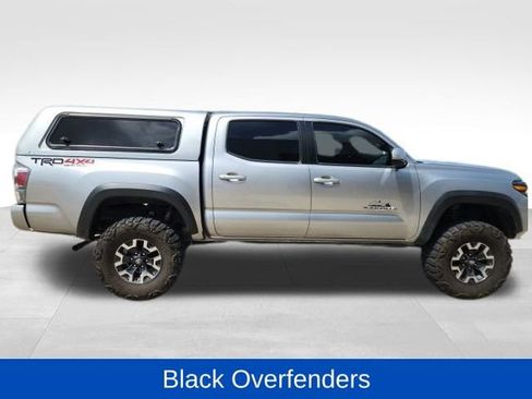 Used 2023 Toyota Tacoma TRD Off-Road w/ Technology Package AWD/4WD image 11