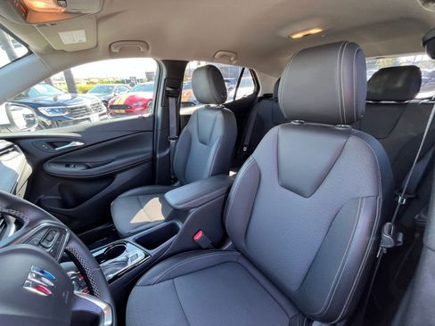 Used 2025 Buick Encore GX Preferred image 27