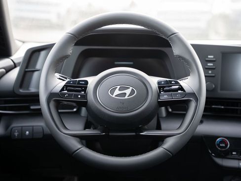 New 2025 Hyundai Elantra Sport image 14