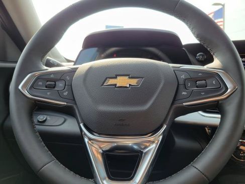 New 2026 Chevrolet Trax LT w/ Sunroof Package FWD image 12