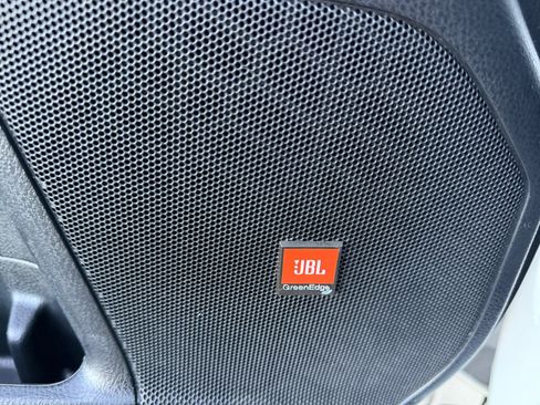 Used 2015 Toyota Highlander Limited image 27