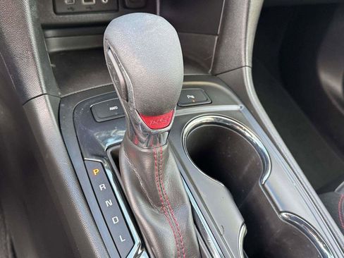 Used 2023 Chevrolet Equinox RS w/ RS Leather Package image 27