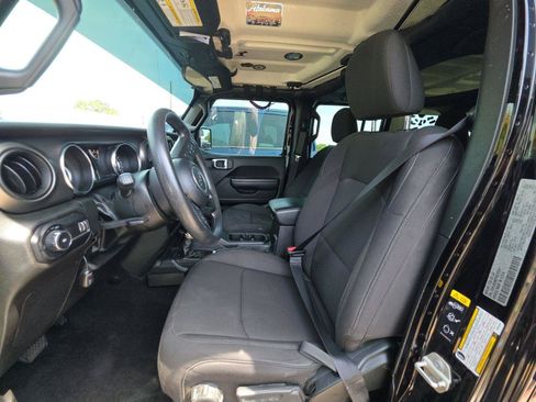 Used 2023 Jeep Wrangler Unlimited Sport AWD/4WD image 4
