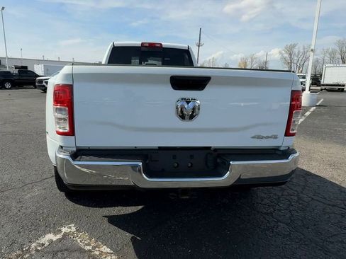Used 2024 RAM 3500 Tradesman w/ Chrome Appearance Group AWD/4WD image 7