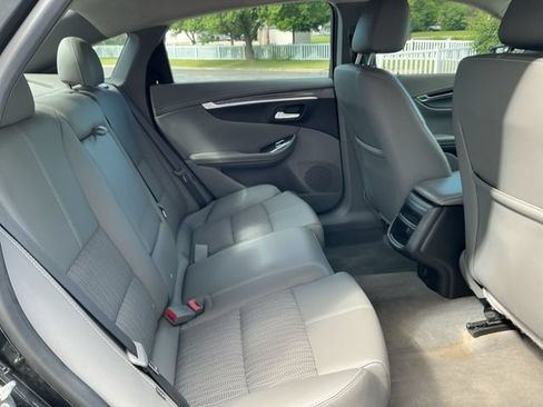 Used 2018 Chevrolet Impala LS FWD image 26