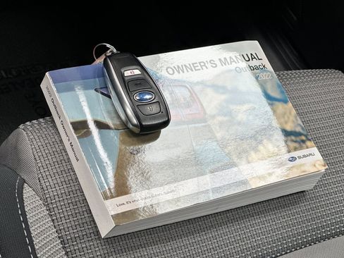 Used 2022 Subaru Outback Premium AWD/4WD image 12