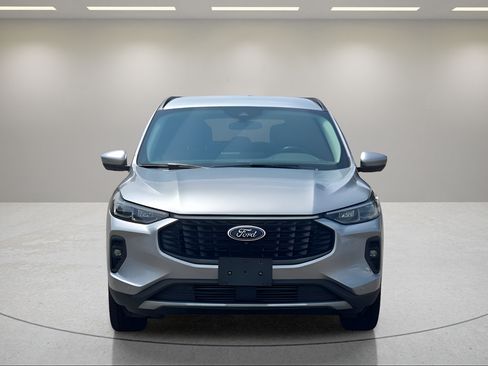 Certified 2024 Ford Escape Platinum AWD/4WD image 2