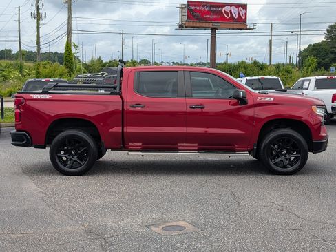 Used 2022 Chevrolet Silverado 1500 LT Trail Boss w/ LT Trail Boss Premium Package AWD/4WD image 8