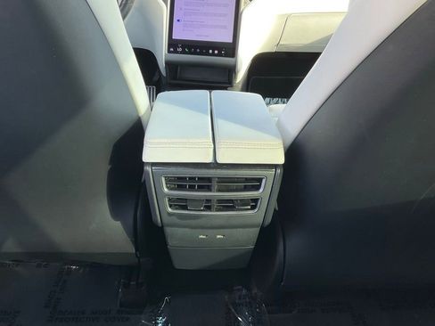 Used 2019 Tesla Model X Performance image 37