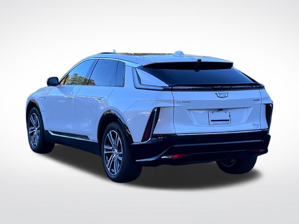 Used 2025 Cadillac Lyriq Luxury RWD image 7