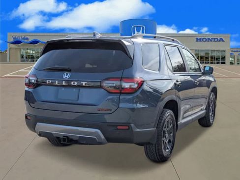 New 2026 Honda Pilot TrailSport image 5