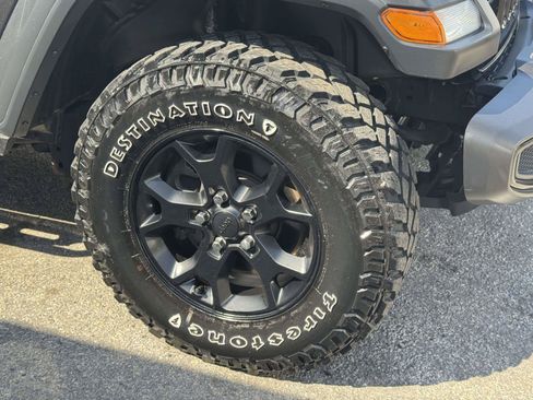 Used 2023 Jeep Wrangler Unlimited Sport AWD/4WD image 9