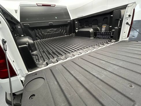 Used 2026 Chevrolet Silverado 1500 LT AWD/4WD image 12