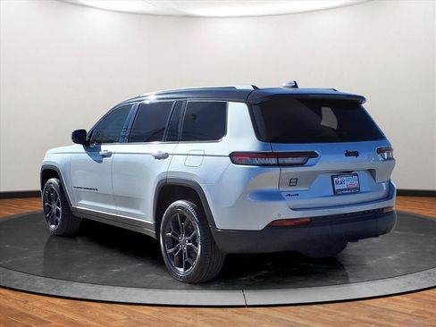New 2025 Jeep Grand Cherokee L Limited image 12