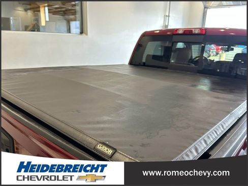 Used 2018 Chevrolet Silverado 1500 LTZ Z71 AWD/4WD image 36