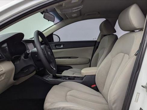 Used 2018 Kia Optima LX image 14