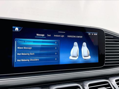 Used 2026 Mercedes-Benz Maybach GLS 600 4MATIC image 33