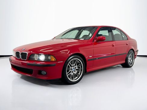 Used 2002 BMW M5 image 1