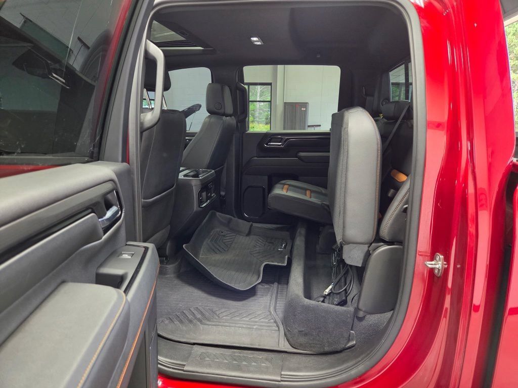 Used 2024 GMC Sierra 2500 AT4 w/ Technology Package AWD/4WD image 21