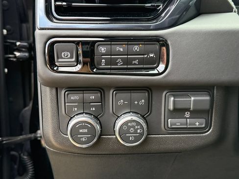 Used 2026 GMC Yukon AT4 Ultimate AWD/4WD image 19