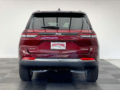 New 2025 Jeep Grand Cherokee 4WD image 3