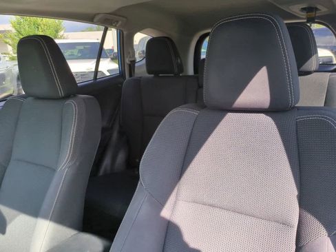 Used 2018 Toyota RAV4 XLE w/ Plus Extra Value Package AWD/4WD image 8