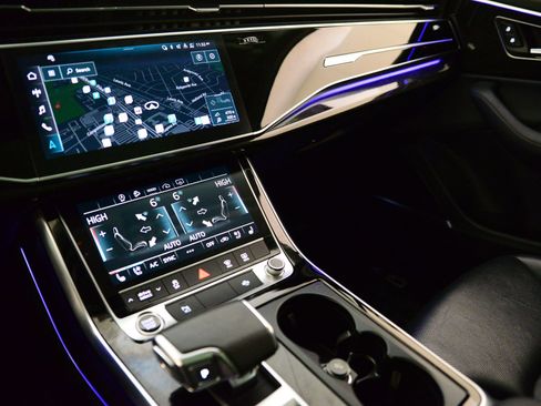 Used 2023 Audi Q7 2.0T Premium Plus w/ Premium Plus Package image 13