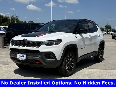Used 2025 Jeep Compass Trailhawk AWD/4WD image 11