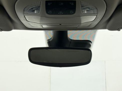 Used 2023 Chrysler Pacifica Touring-L FWD image 25