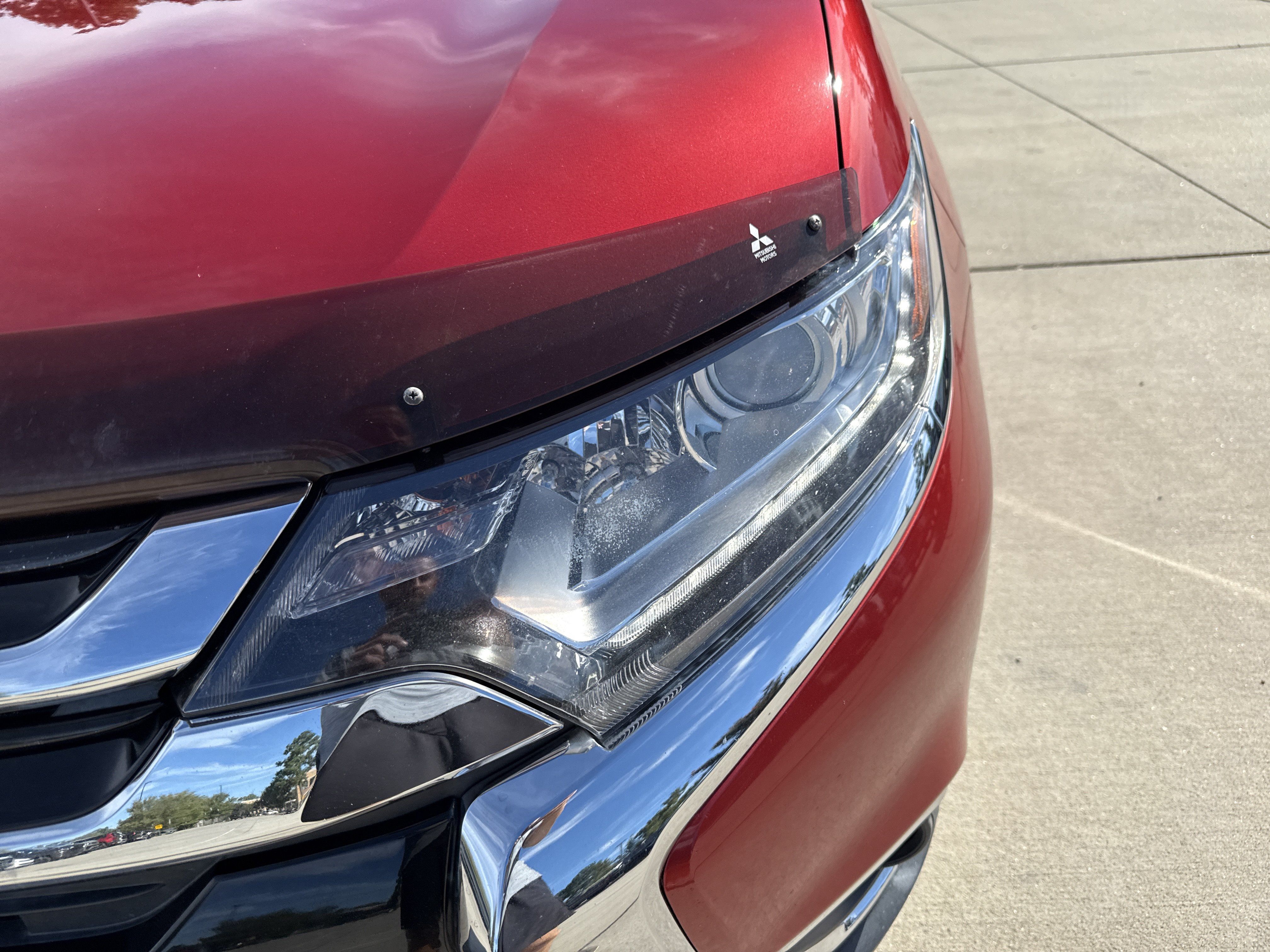 Used 2018 Mitsubishi Outlander LE AWD/4WD image 5