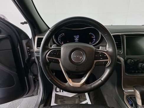 Used 2017 Jeep Grand Cherokee Limited AWD/4WD image 11