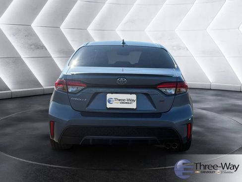 Used 2022 Toyota Corolla SE w/ Carpet Mat Package (TMS) FWD image 4