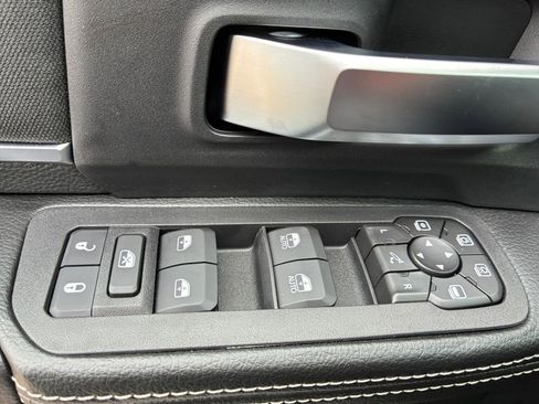 New 2026 RAM 2500 Big Horn AWD/4WD image 7