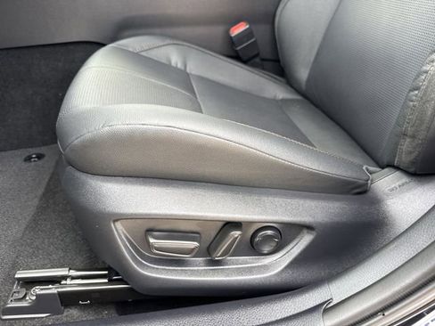 Used 2025 Toyota Camry XLE FWD image 35
