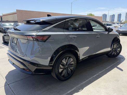 Used 2024 Nissan Ariya FWD image 4