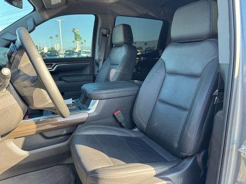 Used 2025 Chevrolet Silverado 1500 LT Trail Boss w/ LT Trail Boss Premium Package image 5