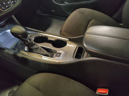 Used 2025 Chevrolet Malibu LT FWD image 25