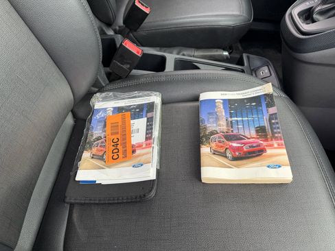 Used 2022 Ford Transit Connect XL image 33