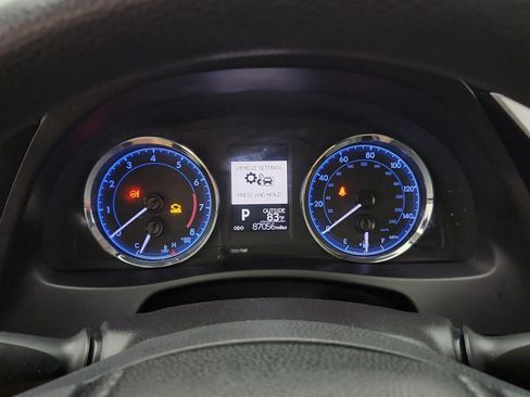 Used 2019 Toyota Corolla LE w/ Carpet Mat Package (TMS) FWD image 9