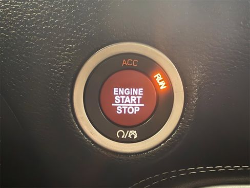 Used 2019 Dodge Challenger SRT Hellcat image 14