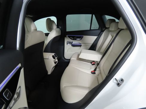 Certified 2025 Mercedes-Benz GLC 300 image 22