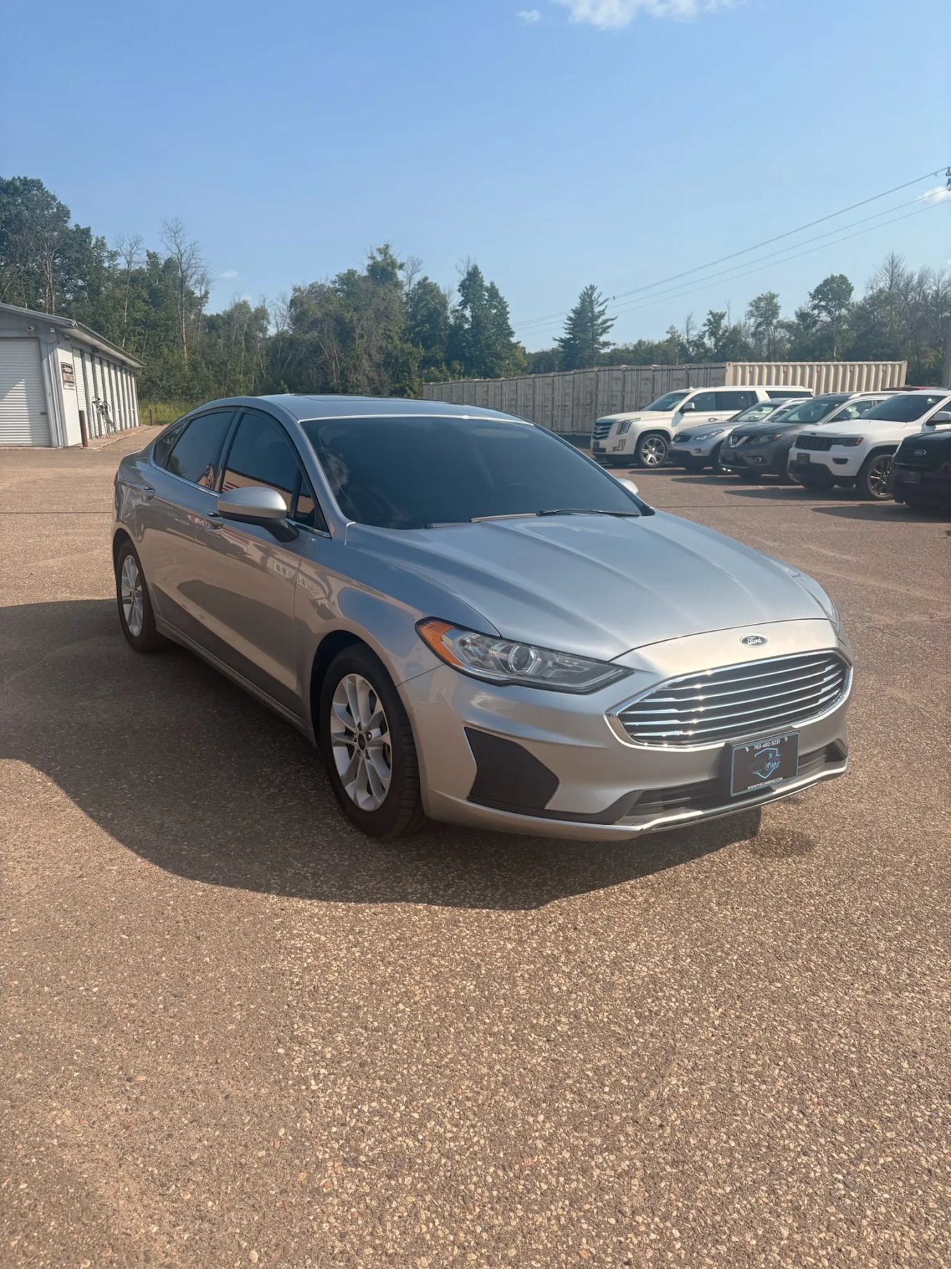 Used 2020 Ford Fusion SE FWD image 3