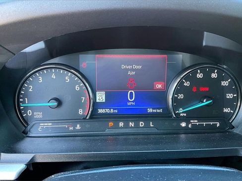 Used 2022 Ford Explorer XLT w/ Equipment Group 202A image 12