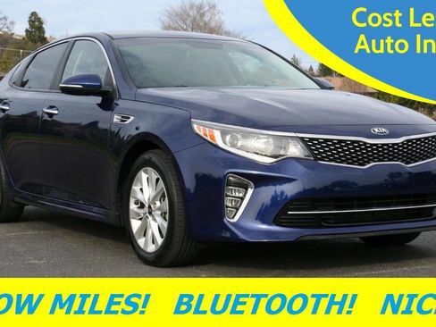 Used 2018 Kia Optima S FWD image 2