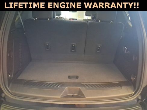 Used 2021 Chevrolet Tahoe LT w/ LT Signature Package image 26