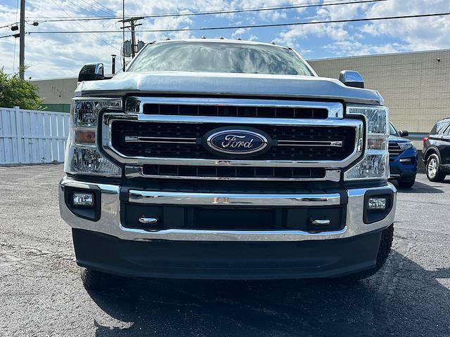 Used 2020 Ford F250 4x4 Crew Cab Super Duty image 2